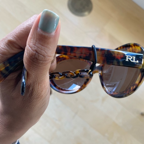 Ralph Lauren - Picture 2 of 3